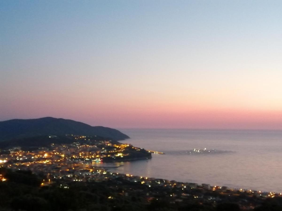 Una Terrazza Sul Mare Agropoli Eksteriør billede