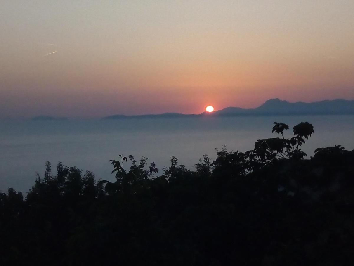 Una Terrazza Sul Mare Agropoli Eksteriør billede